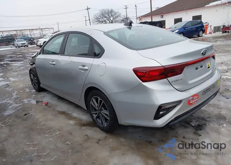 2019 Kia Forte Lxs z USA, uszkodzony, nr VIN 3KPF24AD0KE107170